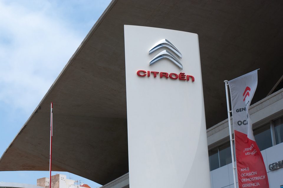 fachada concesionario Citroen