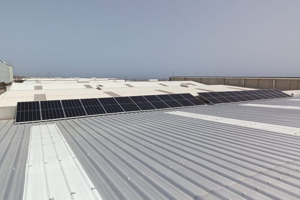Instalación fotovoltaica de 10 kW para autoconsumo de la nave de Vecamar